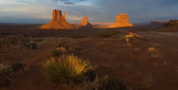 MONUMENTVALLEY